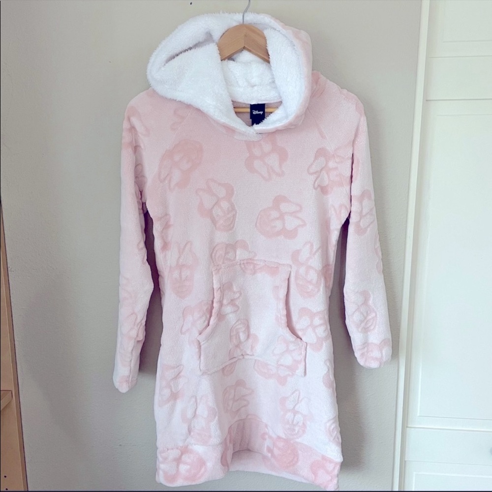 ❄️Women’s Disney Fleece Minnie Mouse lounger❄️